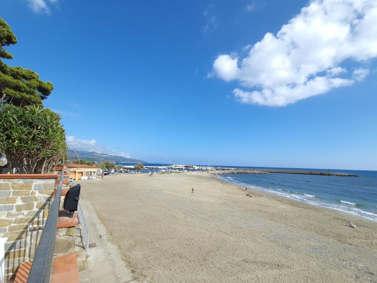 Villa Martina Mare Casal Velino Exteriör bild